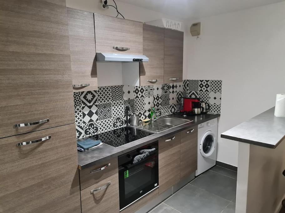 Le Jules Val - Studio Cosy En Residence + Parking + Wi-Fi Evry-Gregy-sur-Yerre Eksteriør bilde